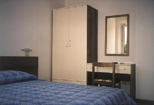 Bed & Breakfast Bompadre Civitanova Marche Cameră foto